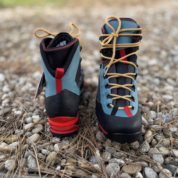 ALPINA hiking outdoor shoes Carabiner Women